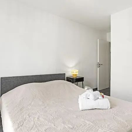 Апартаменты Apprt 2 Cham, Proche Du Centre, Wifi, Climatisation, San Giovanni Сен-Рафаэль